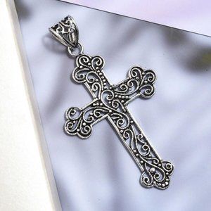 925 Solid Sterling Silver Filigree Cross Pendant.